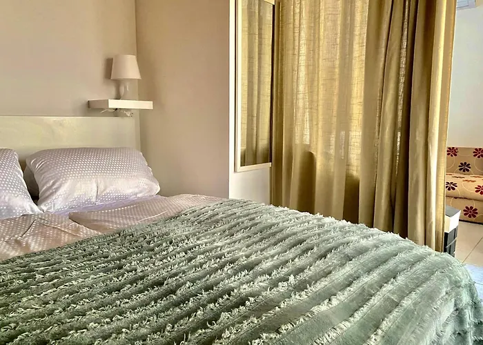 Csakmikishaz Semesterbostad